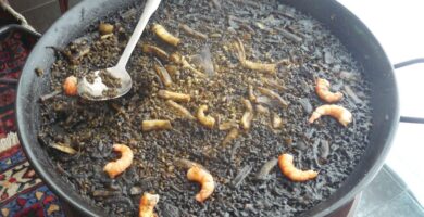 paella arroz negro