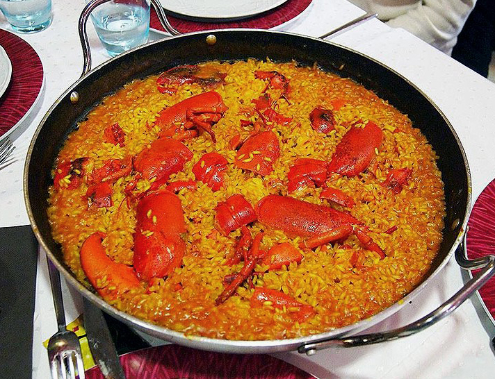 paella arroz con bogavante